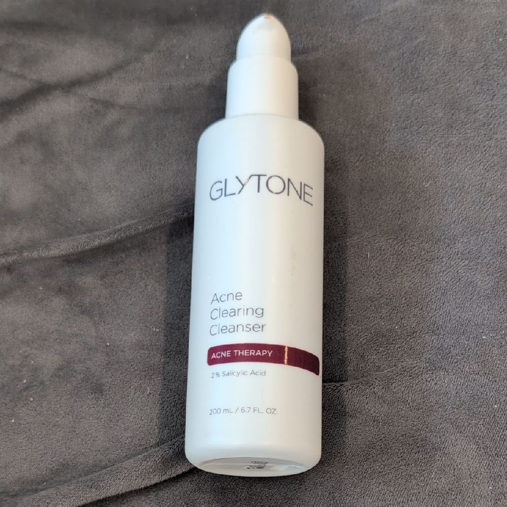 White Acne Clearing Cleanser